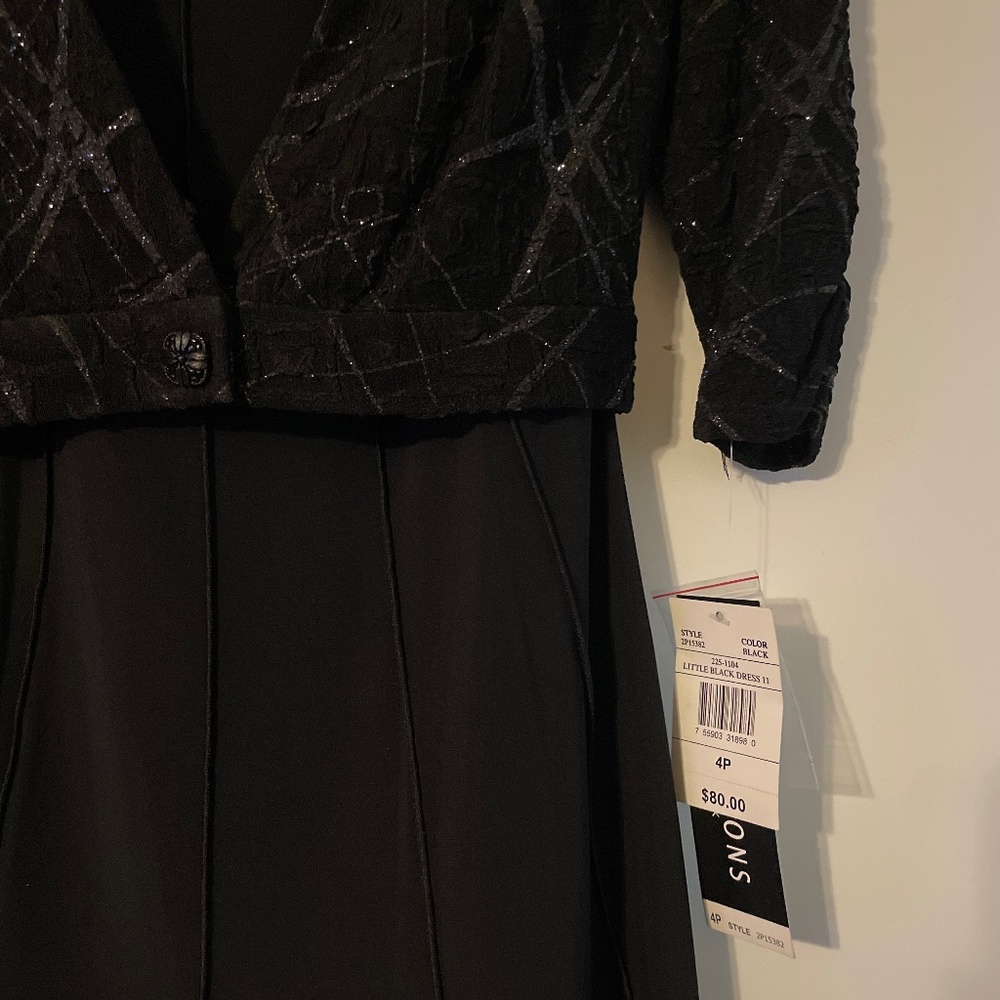 Little black dress - Picture 2 of 4